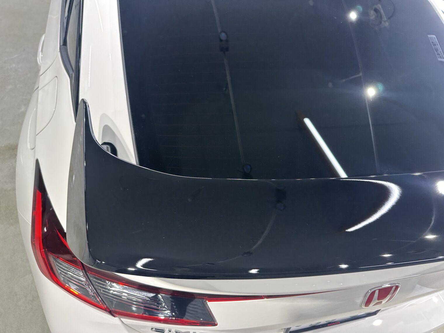 ホンダ・シビックタイプＲ鏡面磨き作業・セラミックコーティング施工事例　富山市Ｋ様