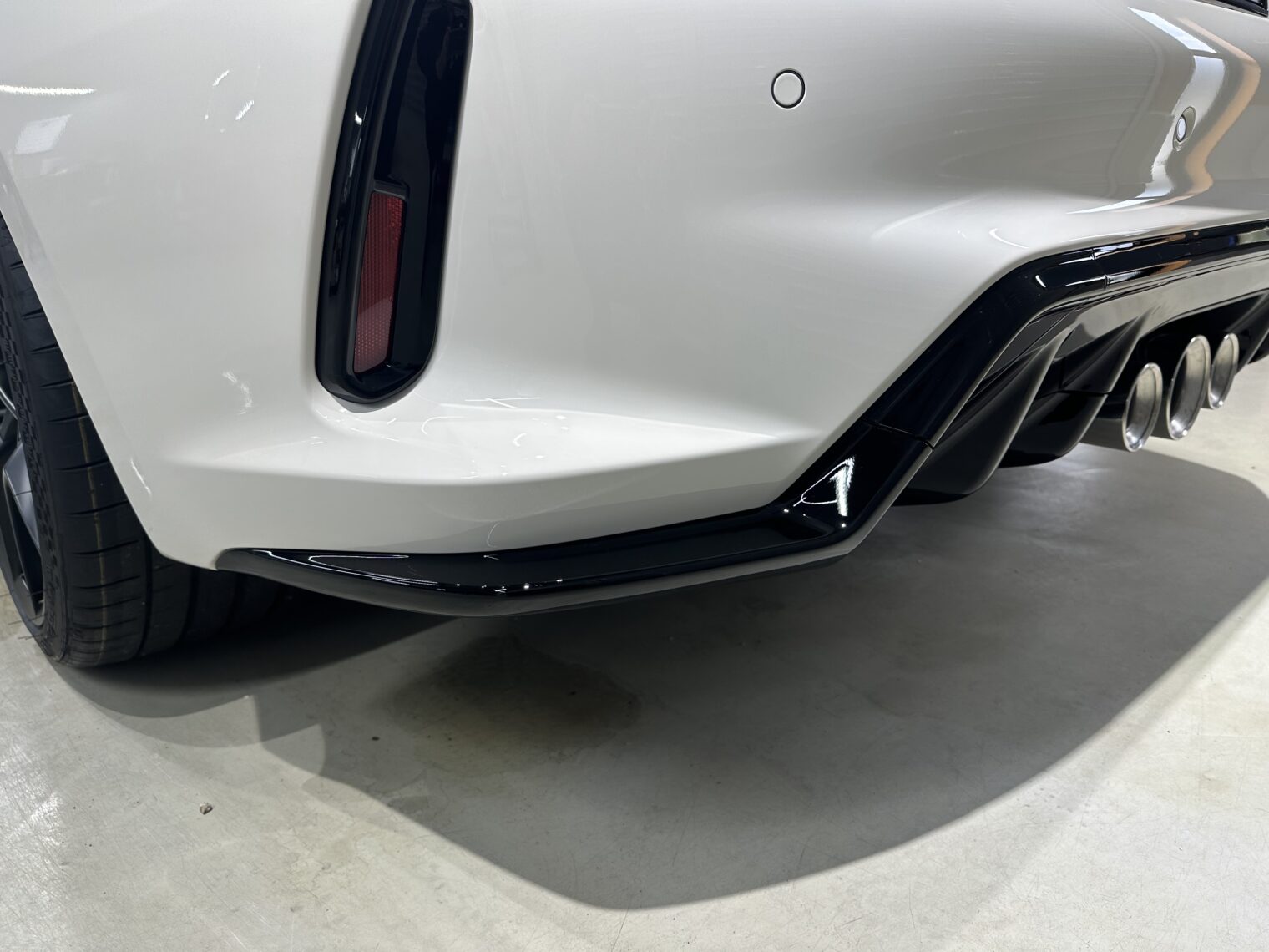 ホンダ・シビックタイプＲ鏡面磨き作業・セラミックコーティング施工事例　富山市Ｋ様