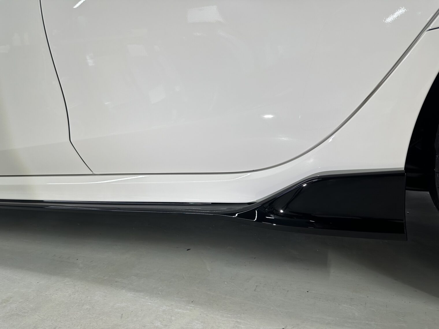 ホンダ・シビックタイプＲ鏡面磨き作業・セラミックコーティング施工事例　富山市Ｋ様