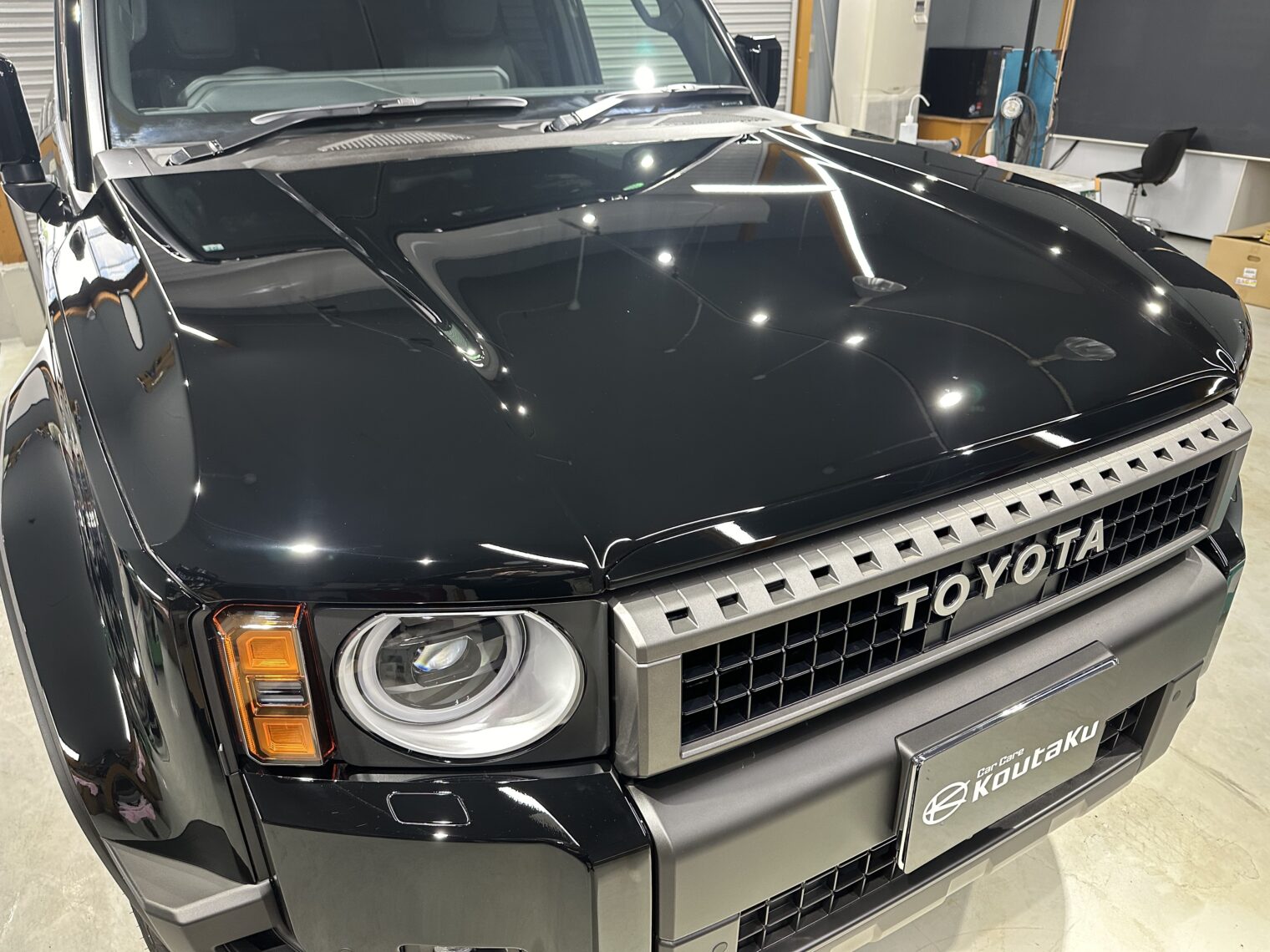ランドクルーザー２５０鏡面磨き作業+セラミックコーティング施工事例　富山市Ｎ様