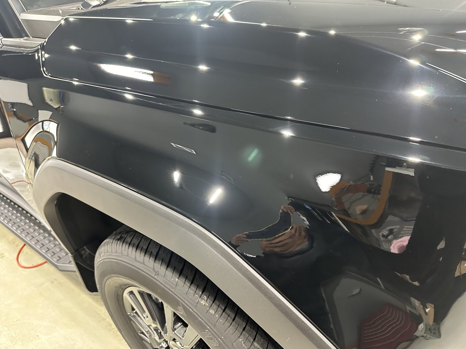 ランドクルーザー２５０鏡面磨き作業+セラミックコーティング施工事例　富山市Ｎ様